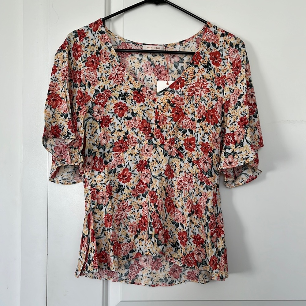Skies Are Blue Floral Top
